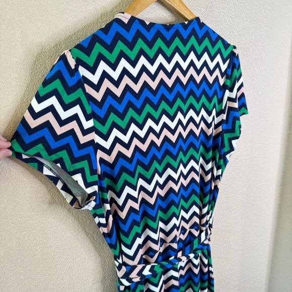 Boden Summer Wrap Dress Womens Size 12 Multicolor Chevron Print Stretch Jersey - Picture 9 of 11